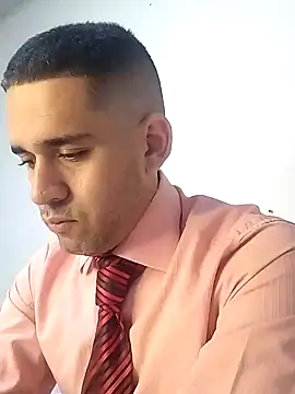 Snapshot of CRISTHIAN_GREY01 chatting on January 22, 2:46 pm CRISTHIAN GREY01 online show from January 22, 2:46 pm