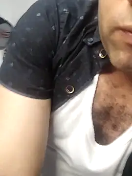 Snapshot of CRISTHIAN_GREY01 chatting on February 14, 2:39 am CRISTHIAN GREY01 online show from February 14, 2:39 am