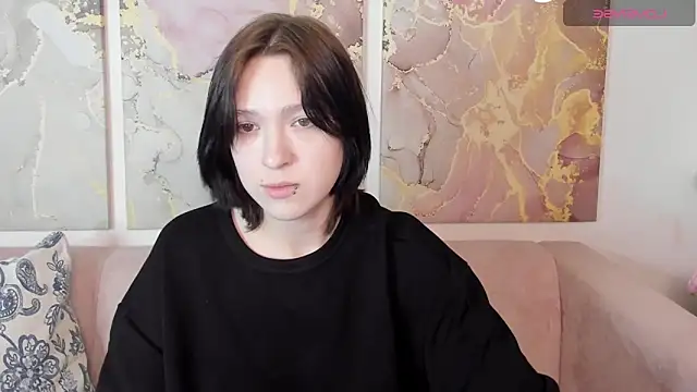 fiamoory online show from May 21, 1:23 am
