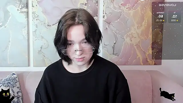 fiamoory online show from May 28, 1:25 am