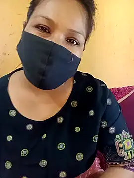 Radhikadavi879 online show from March 3, 11:55 am