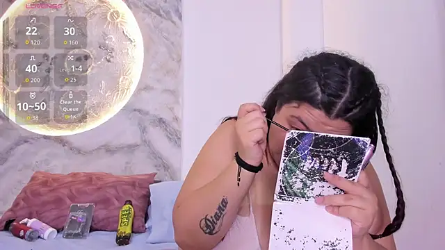 JulietaKane online show from February 18, 5:36 am