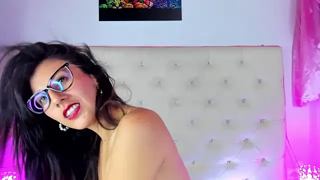  jade white  online show from February 10, 6:35 pm