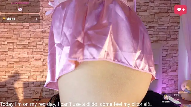  jade white  online show from June 2, 1:13 pm