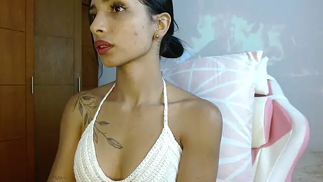 Snapshot of AnnitaSerna_ chatting on March 14, 7:26 am AnnitaSerna online show from March 14, 7:26 am