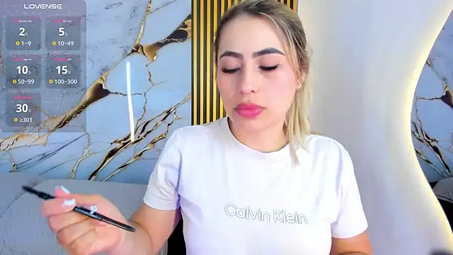 samanthasweeth online show from October 10, 7:13 pm