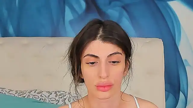 SkinnyDolly online show from March 13, 1:34 am