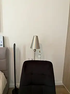 emma05 online show from January 15, 6:40 am