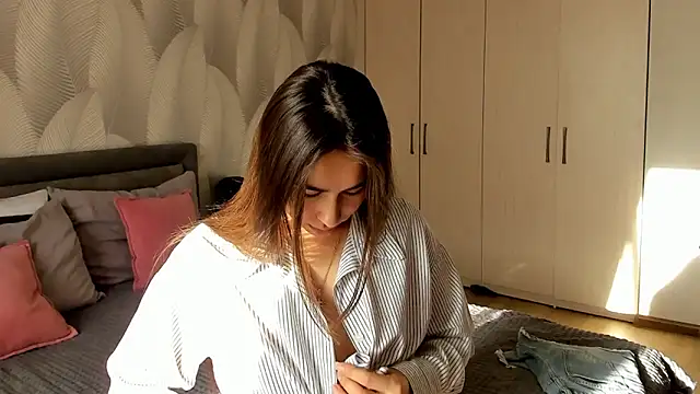 Bambiii bby online show from March 30, 2:12 am