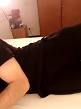 Snapshot of crems77 chatting on January 9, 4:54 pm crems77 online show from January 9, 4:54 pm