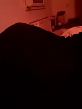 Snapshot of crems77 chatting on January 11, 9:20 pm crems77 online show from January 11, 9:20 pm