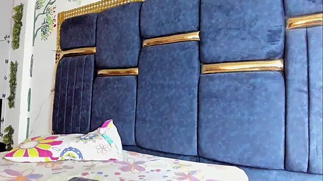 skaysanchez1 online show from November 25, 7:25 pm