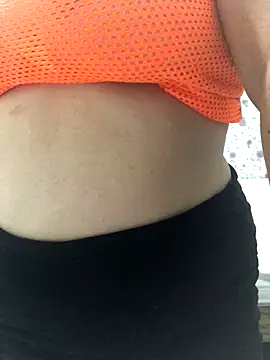 ahross online show from November 8, 10:37 am