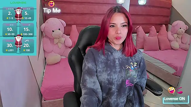 Snapshot of anna__duff chatting on December 24, 4:00 am anna duff online show from December 24, 4:00 am