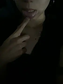 kittyprettybby online show from January 10, 7:59 pm