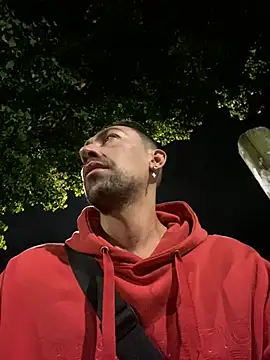 Snapshot of dantedesirexx chatting on January 9, 3:36 am dantedesirexx online show from January 9, 3:36 am