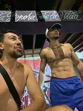 Snapshot of dantedesirexx chatting on January 31, 1:22 am dantedesirexx online show from January 31, 1:22 am