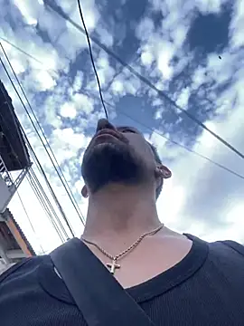 Snapshot of dantedesirexx chatting on January 31, 10:10 pm dantedesirexx online show from January 31, 10:10 pm