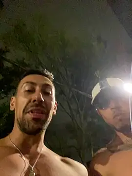 Snapshot of dantedesirexx chatting on February 24, 1:46 am dantedesirexx online show from February 24, 1:46 am