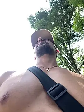 Snapshot of dantedesirexx chatting on March 9, 4:11 pm dantedesirexx online show from March 9, 4:11 pm