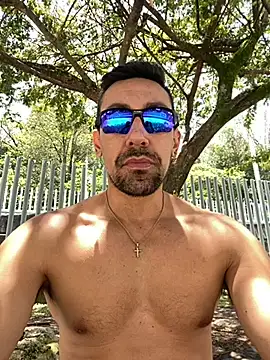 Snapshot of dantedesirexx chatting on September 25, 4:54 pm dantedesirexx online show from September 25, 4:54 pm