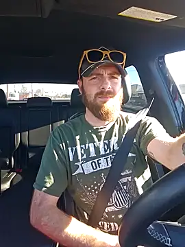 Snapshot of SirYummy18 chatting on January 15, 7:12 pm SirYummy18 online show from January 15, 7:12 pm