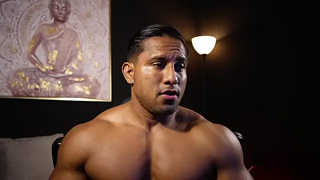 Snapshot of CallumMuscle chatting on February 14, 11:01 pm CallumMuscle online show from February 14, 11:01 pm