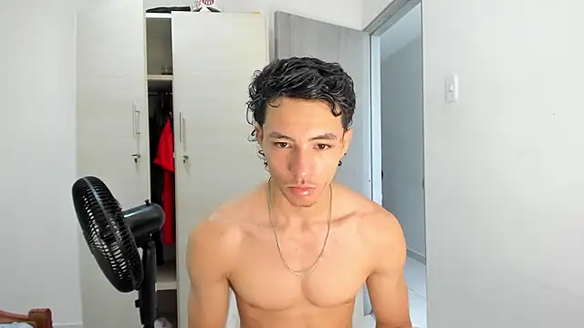 enzo sloran online show from May 26, 3:19 pm