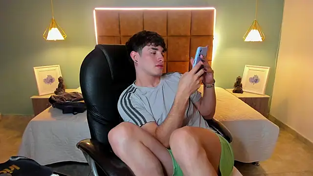 AlejooTwink online show from December 16, 9:47 am