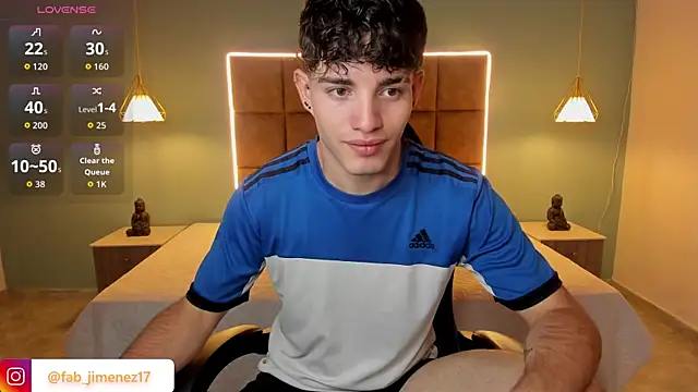 Snapshot of AlejooTwink chatting on July 7, 7:23 am AlejooTwink online show from July 7, 7:23 am