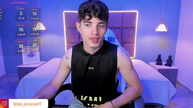 Snapshot of AlejooTwink chatting on July 17, 7:19 pm AlejooTwink online show from July 17, 7:19 pm