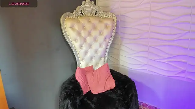 Layla 707 online show from April 15, 7:58 pm