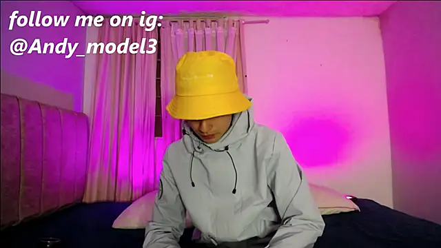 Yellowpokemon23 online show from July 14, 1:19 am