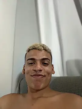 Leo bunny hot online show from April 5, 12:30 am