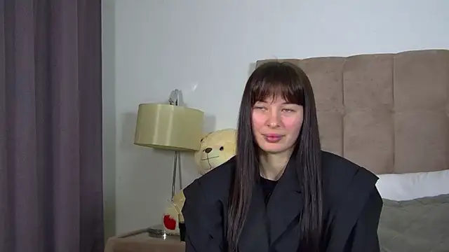 Snapshot of AlexandraBloom chatting on February 18, 6:26 pm AlexandraBloom online show from February 18, 6:26 pm