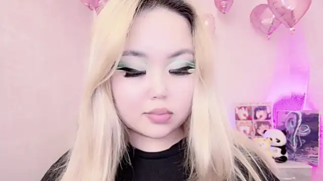 Snapshot of amelia_sunlight chatting on February 17, 6:42 am amelia sunlight online show from February 17, 6:42 am