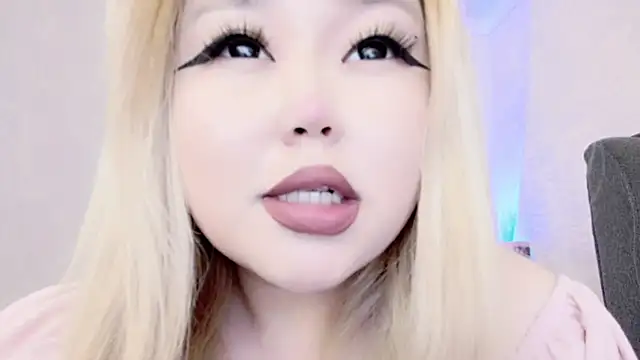 Snapshot of amelia_sunlight chatting on March 5, 12:49 am amelia sunlight online show from March 5, 12:49 am