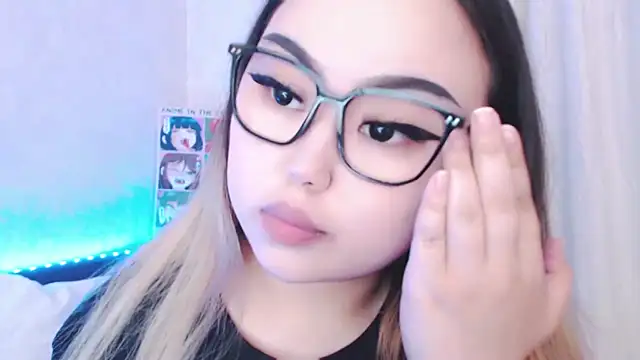 amelia sunlight online show from May 30, 3:42 pm