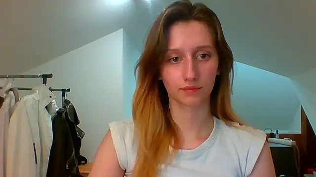 LUNA delight online show from March 10, 5:50 pm