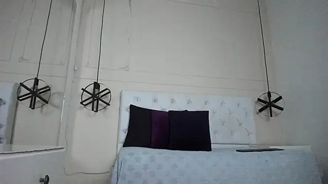 Slut Milf  online show from February 15, 6:55 pm