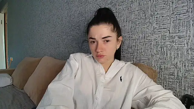Liana diva online show from April 30, 11:05 am