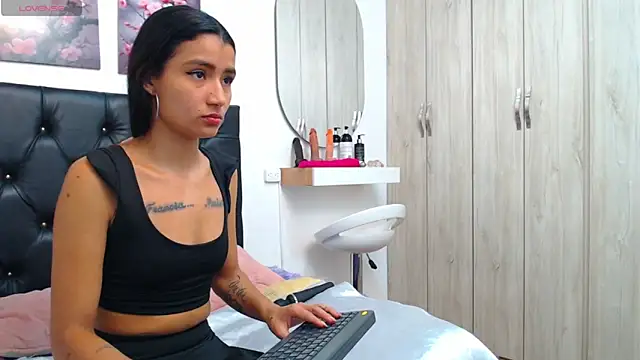 conni f00x online show from March 29, 7:25 pm