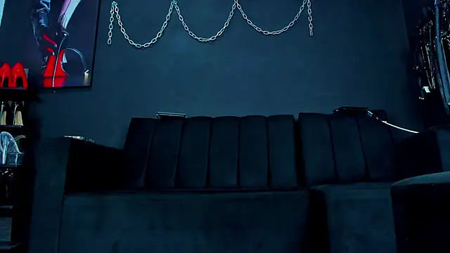 DelaneyStone online show from February 23, 8:50 pm