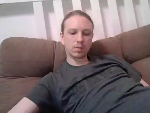 Snapshot of BigMarcCGN chatting on May 4, 8:32 am BigMarcCGN online show from May 4, 8:32 am
