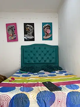 Lilybaudinx96 online show from April 18, 8:07 am