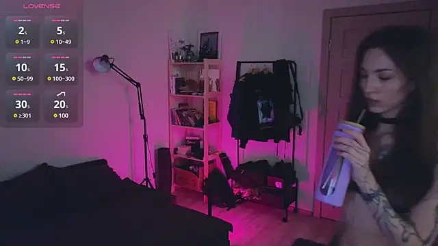 Snapshot of Space_X_Roxy_ chatting on December 26, 6:22 pm Space X Roxy online show from December 26, 6:22 pm