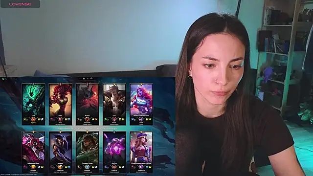 Snapshot of Space_X_Roxy_ chatting on March 3, 8:21 pm Space X Roxy online show from March 3, 8:21 pm