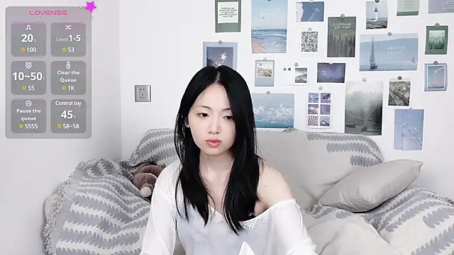 Snapshot of LiLiYbaby chatting on December 3, 3:55 pm LiLiYbaby online show from December 3, 3:55 pm