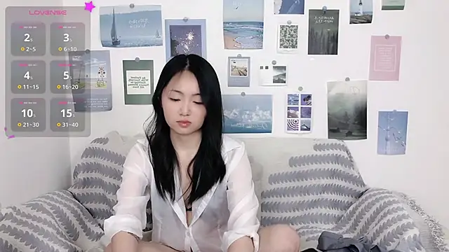 Snapshot of LiLiYbaby chatting on January 5, 6:56 pm LiLiYbaby online show from January 5, 6:56 pm