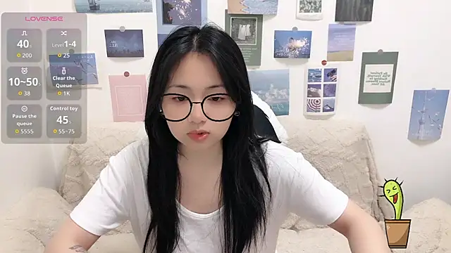 LiLiYbaby online show from March 5, 6:31 am